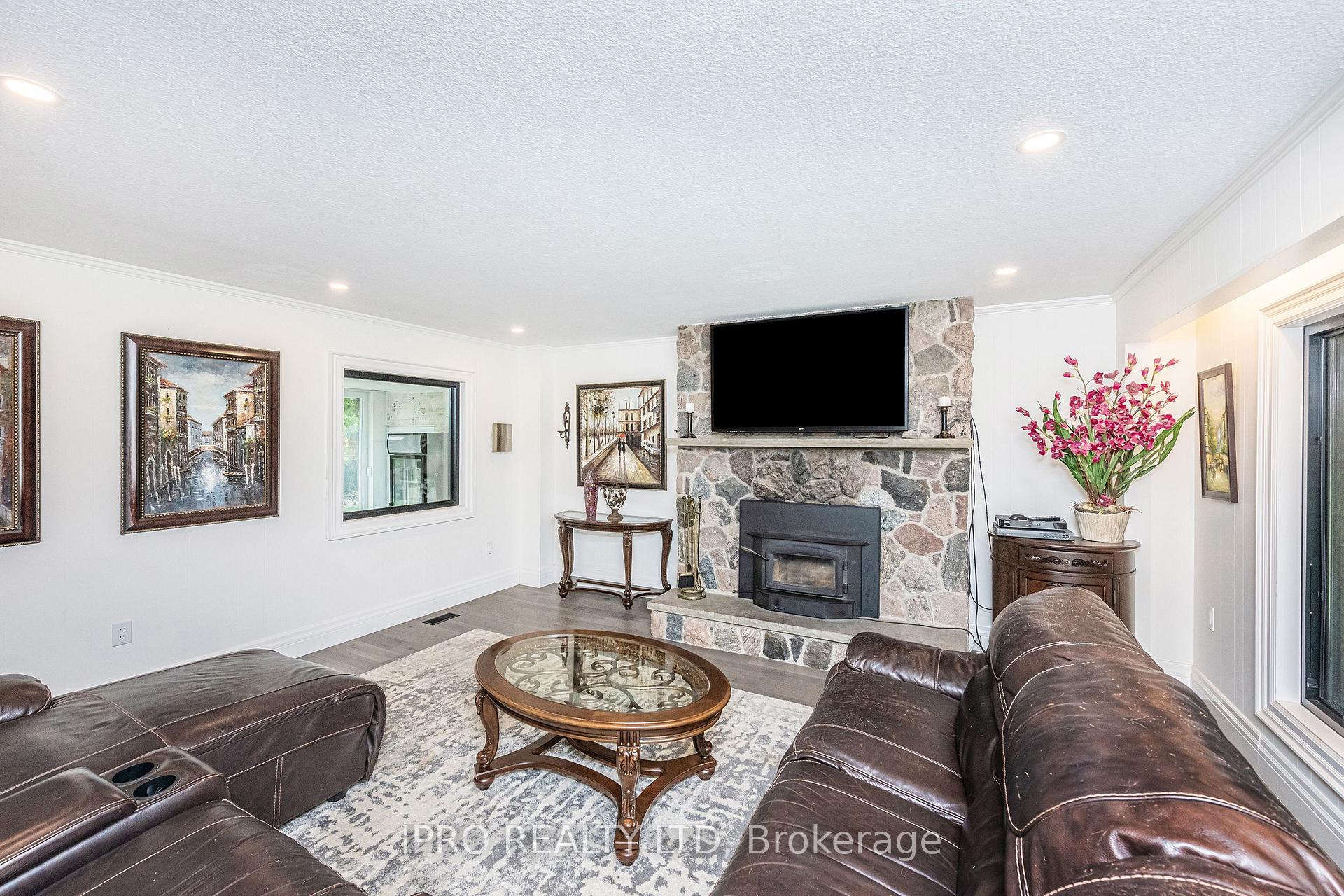 Photo 16 of 6845 19th Side Road, King, Rural King — HOMEH