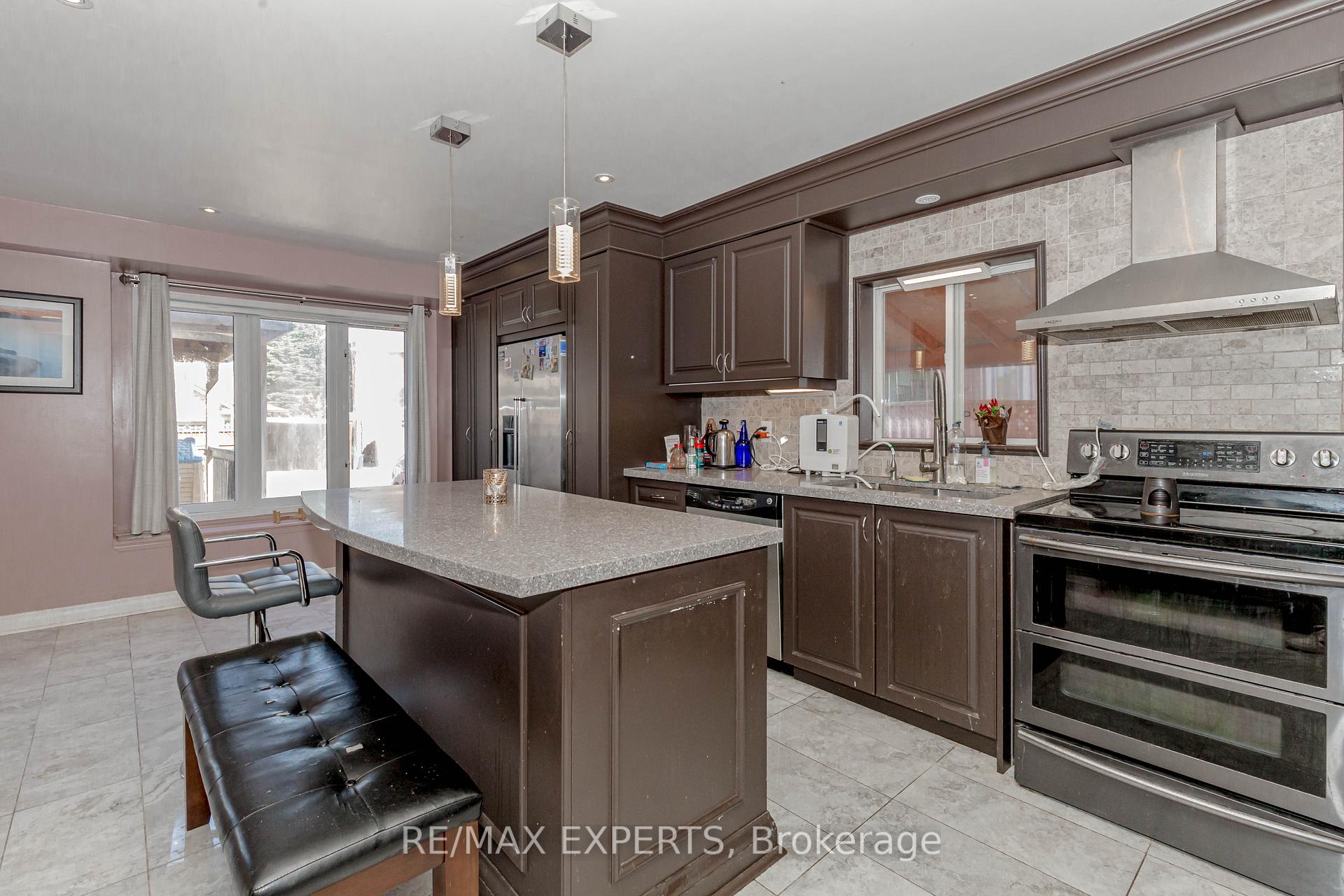 Photo 12 of 213 Equator Crescent, Vaughan, Vellore Village — HOMEH