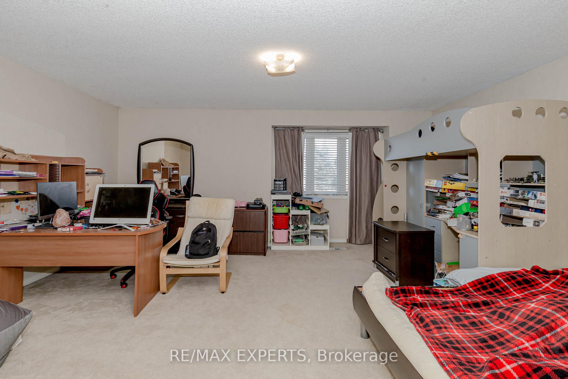 Photo 19 of 213 Equator Crescent, Vaughan, Vellore Village — HOMEH