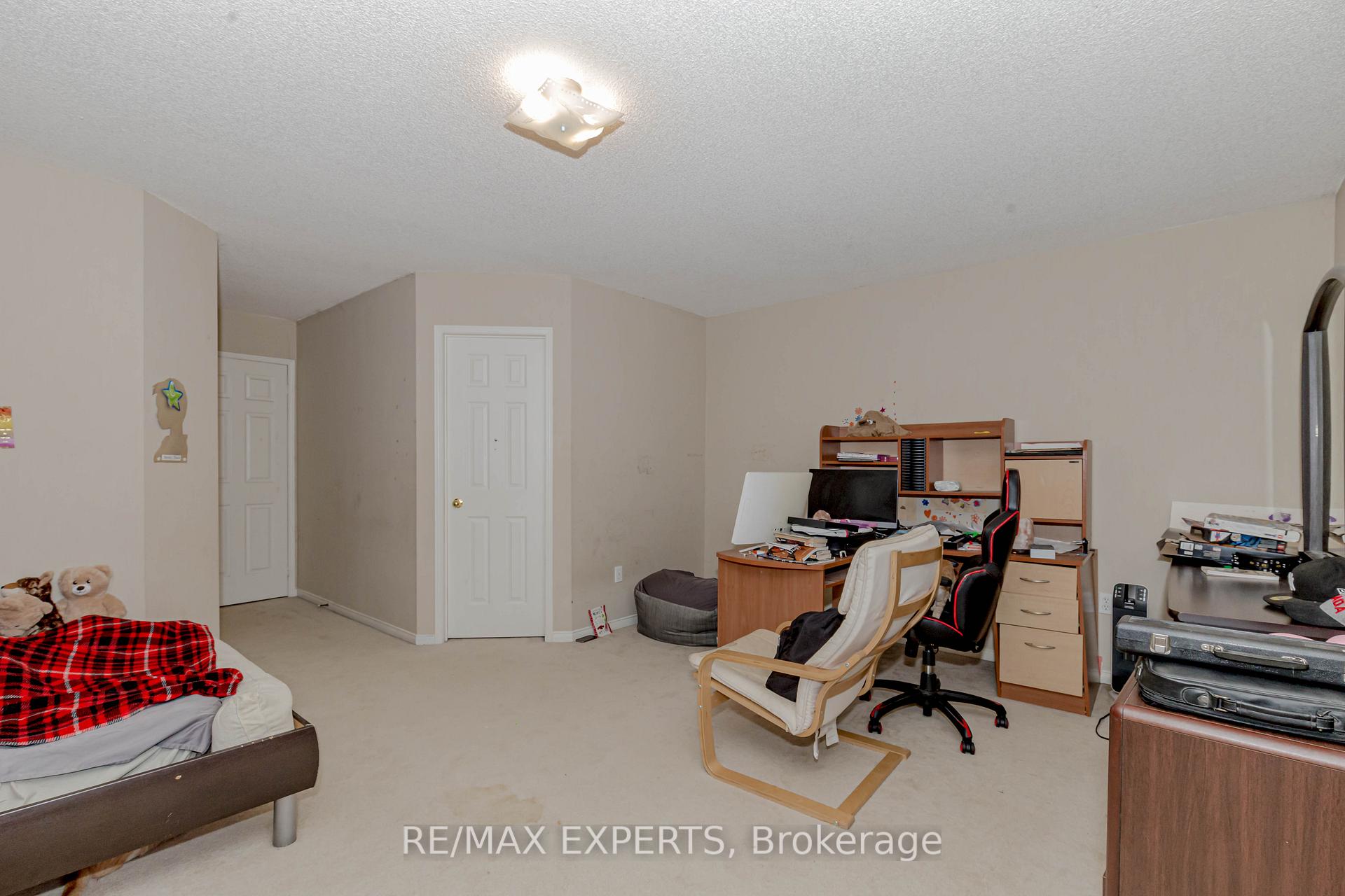 Photo 21 of 213 Equator Crescent, Vaughan, Vellore Village — HOMEH