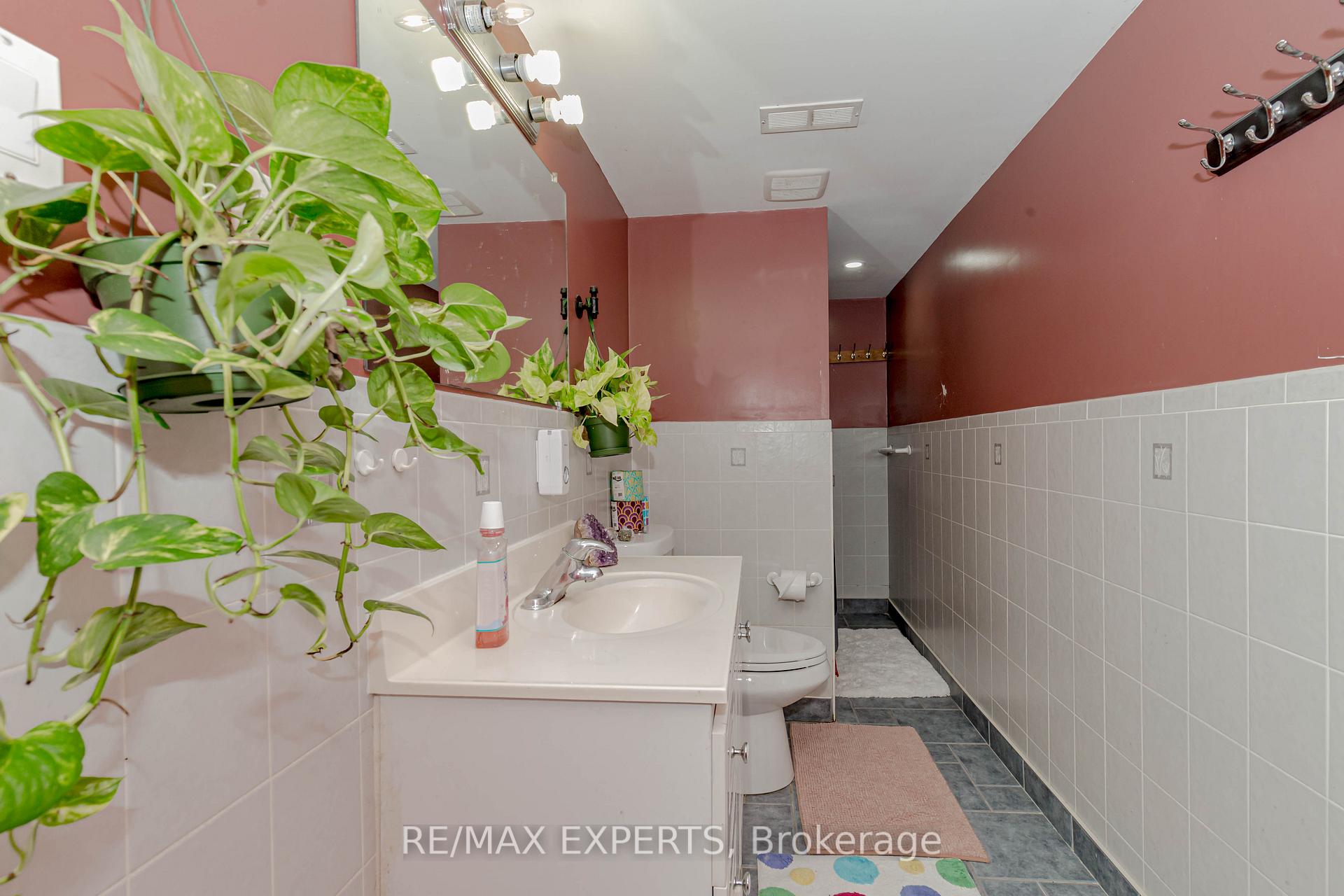 Photo 35 of 213 Equator Crescent, Vaughan, Vellore Village — HOMEH