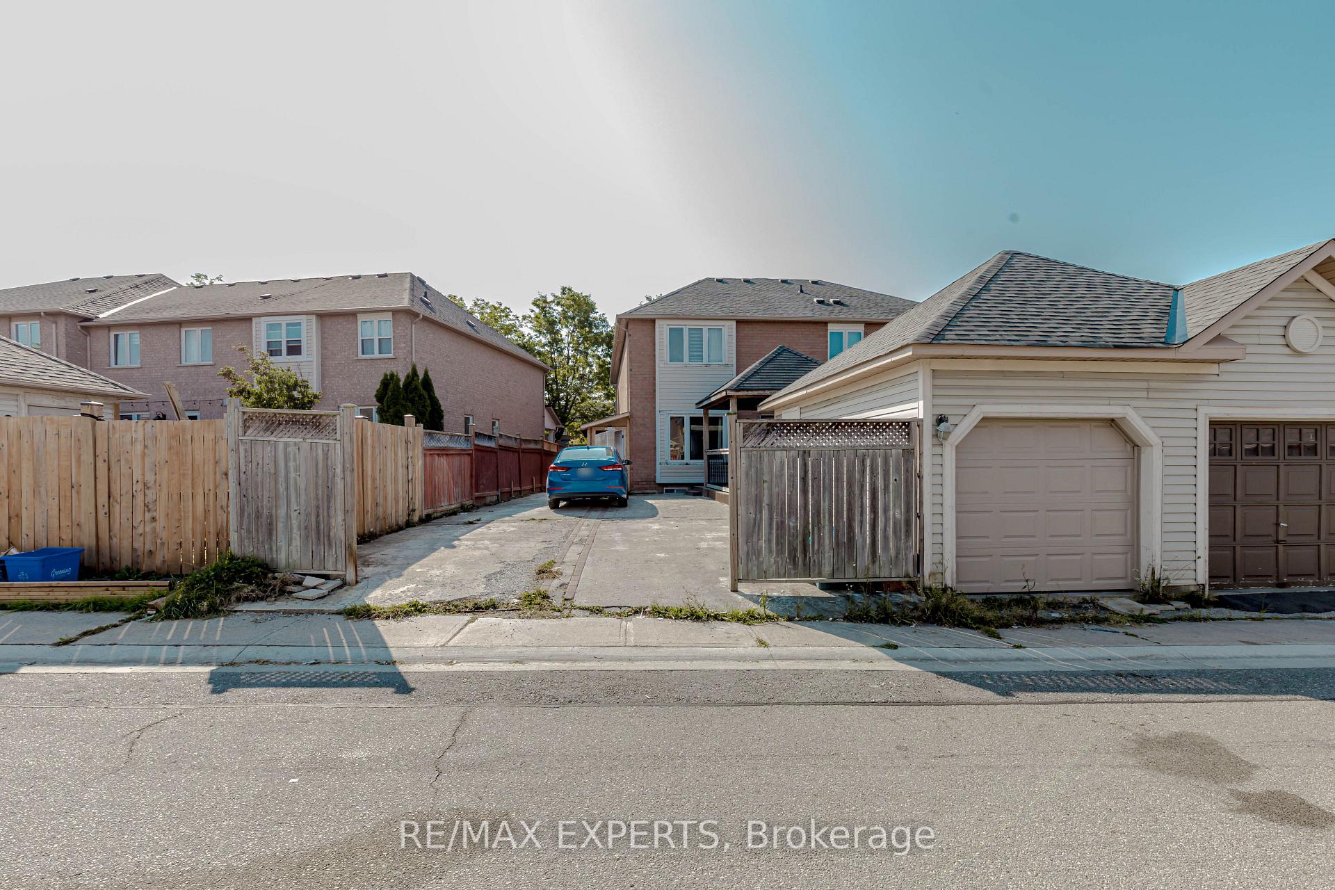 Photo 40 of 213 Equator Crescent, Vaughan, Vellore Village — HOMEH