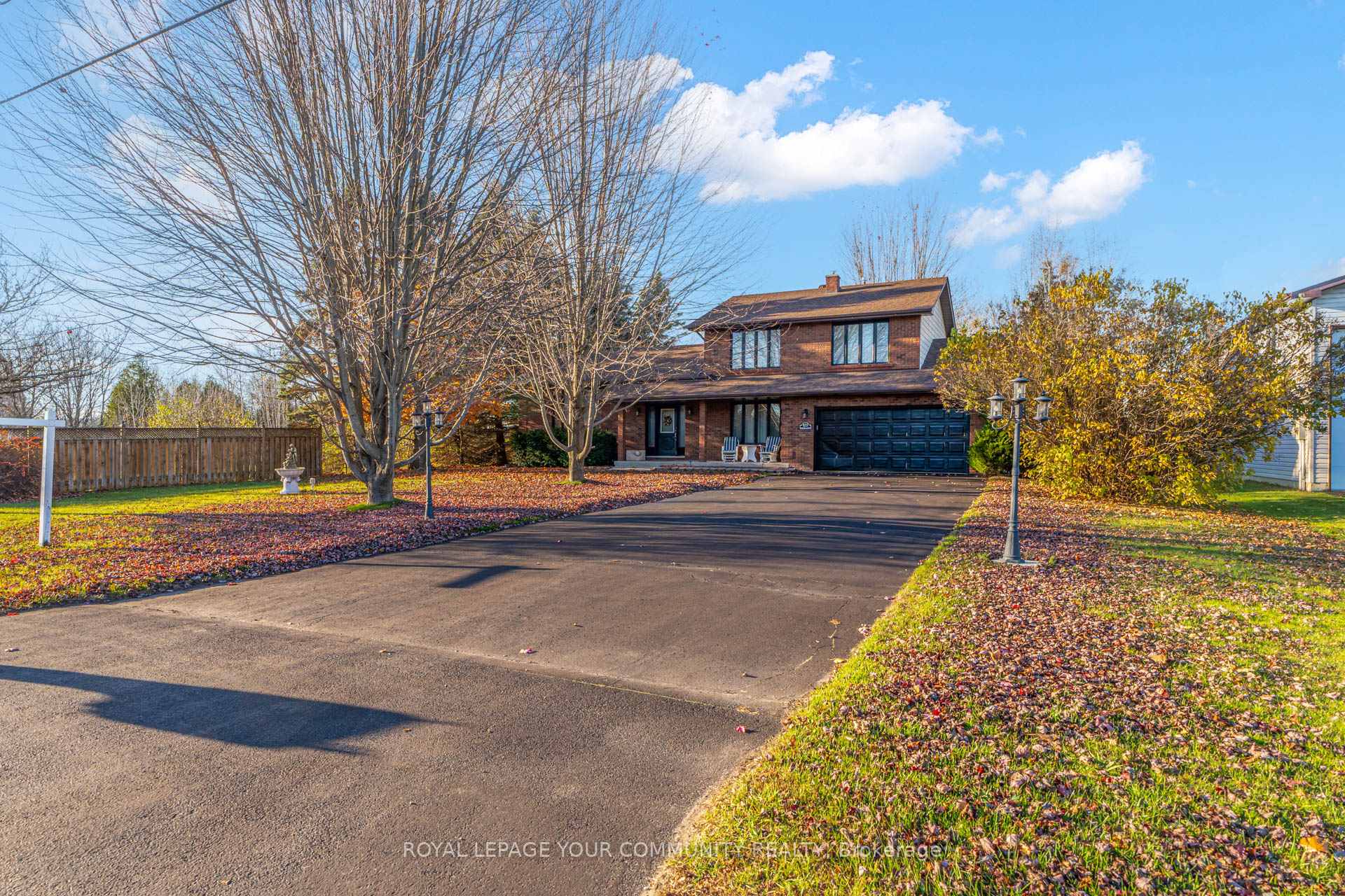 Photo 3 of 835 Memorial Avenue, Orillia — HOMEH