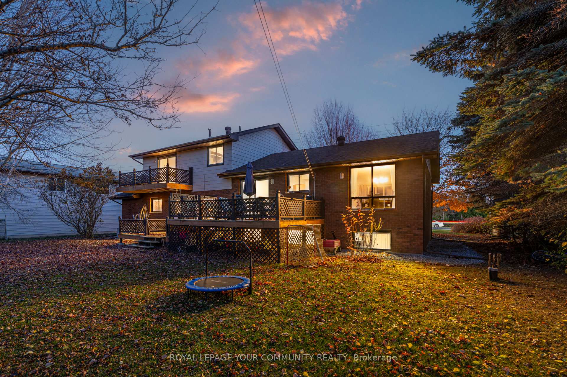 Photo 8 of 835 Memorial Avenue, Orillia — HOMEH