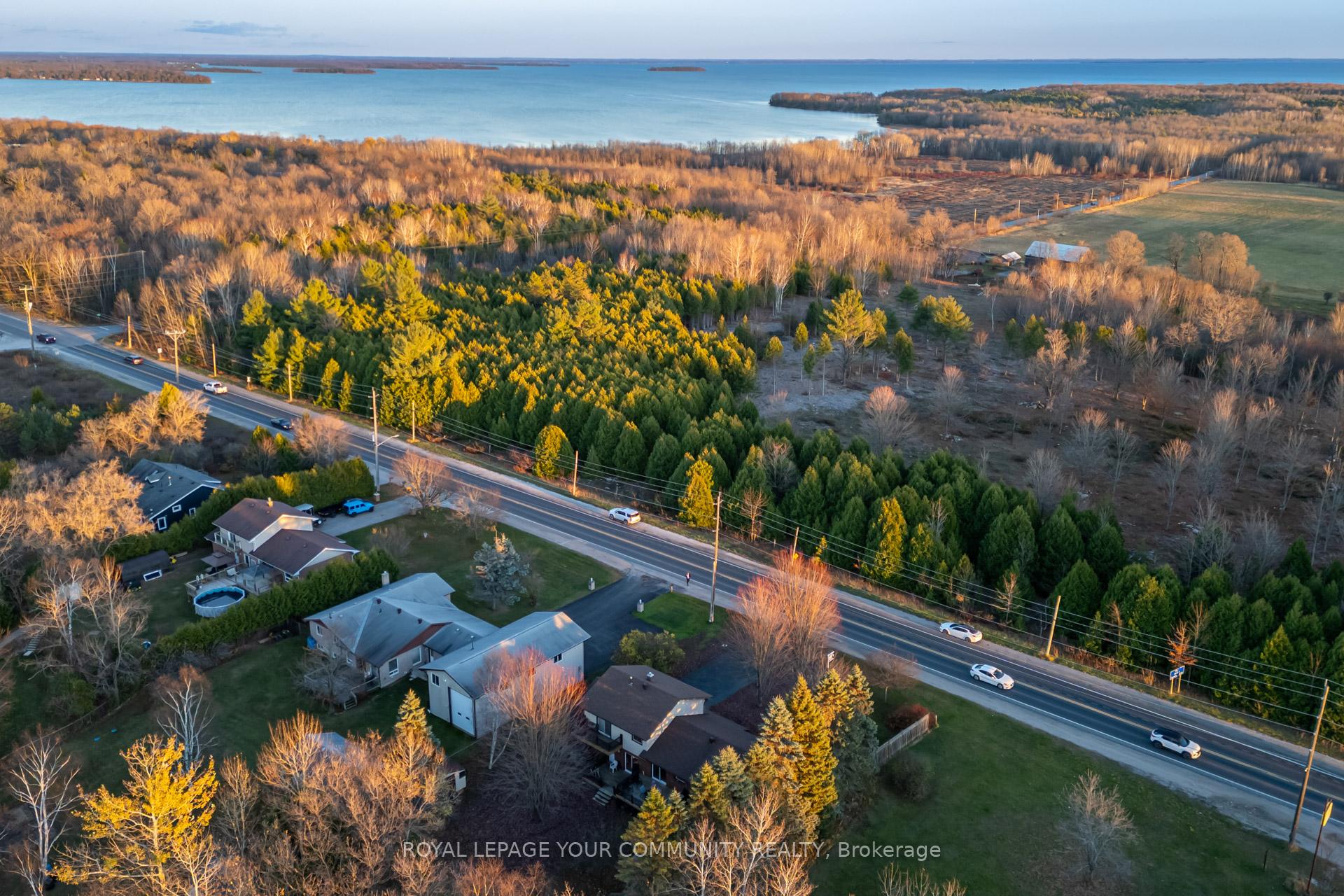 Photo 11 of 835 Memorial Avenue, Orillia — HOMEH