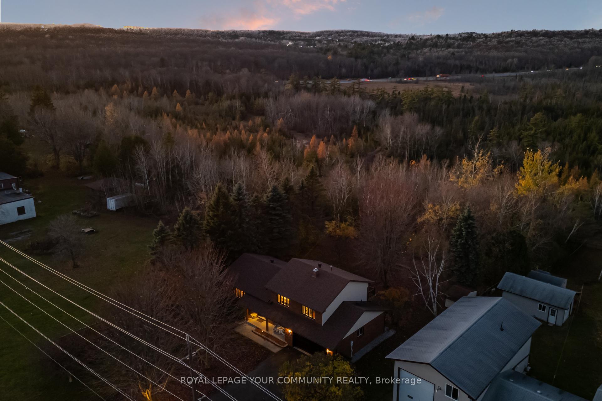 Photo 33 of 835 Memorial Avenue, Orillia — HOMEH