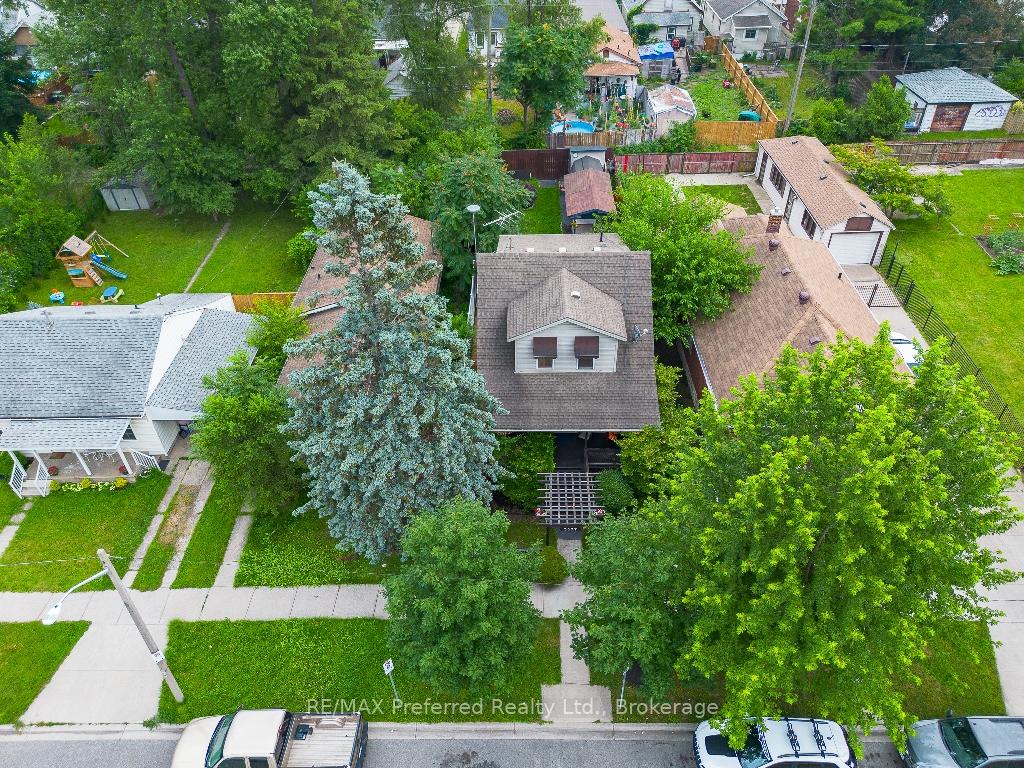 Photo 3 of 3577 King Street, Windsor — HOMEH