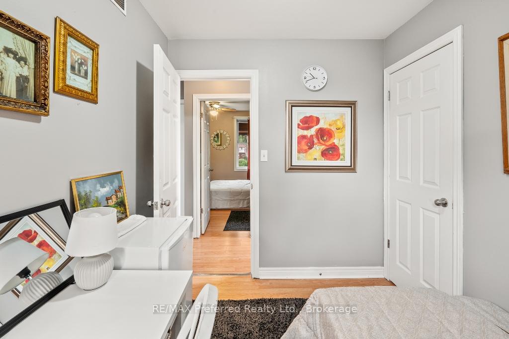 Photo 9 of 3577 King Street, Windsor — HOMEH