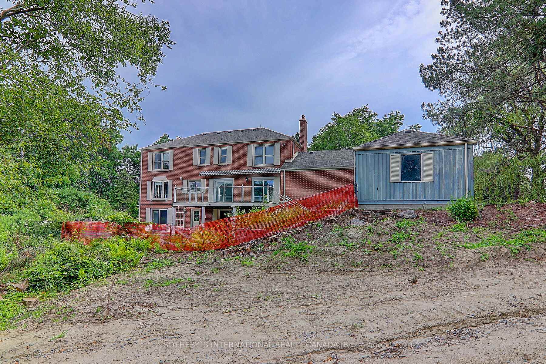 Photo 10 of 5 Steeplechase Avenue, Aurora, Aurora Estates — HOMEH