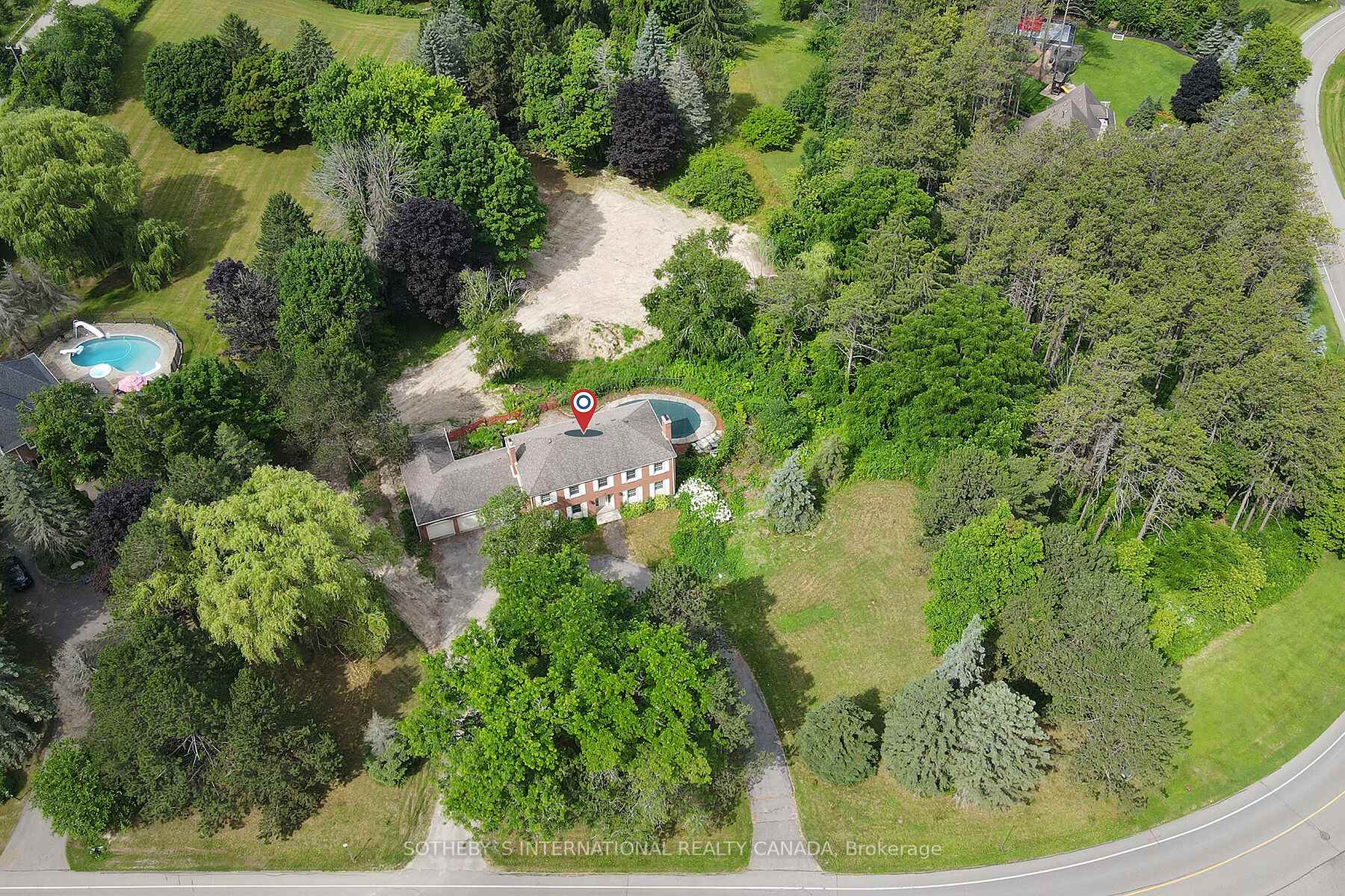 Photo 14 of 5 Steeplechase Avenue, Aurora, Aurora Estates — HOMEH