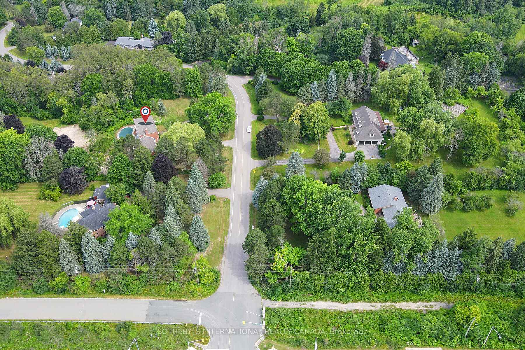 Photo 12 of 5 Steeplechase Avenue, Aurora, Aurora Estates — HOMEH