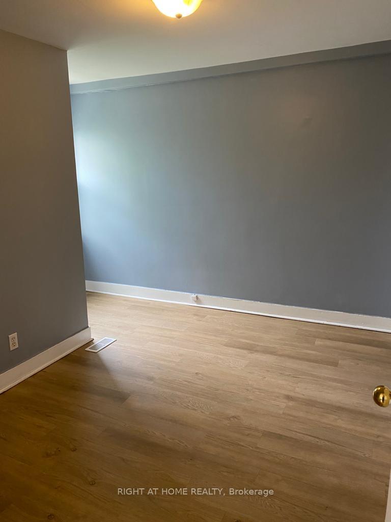 Photo 16 of Unit 5, 657 Bethune Street, Peterborough, Town Ward 3 — HOMEH