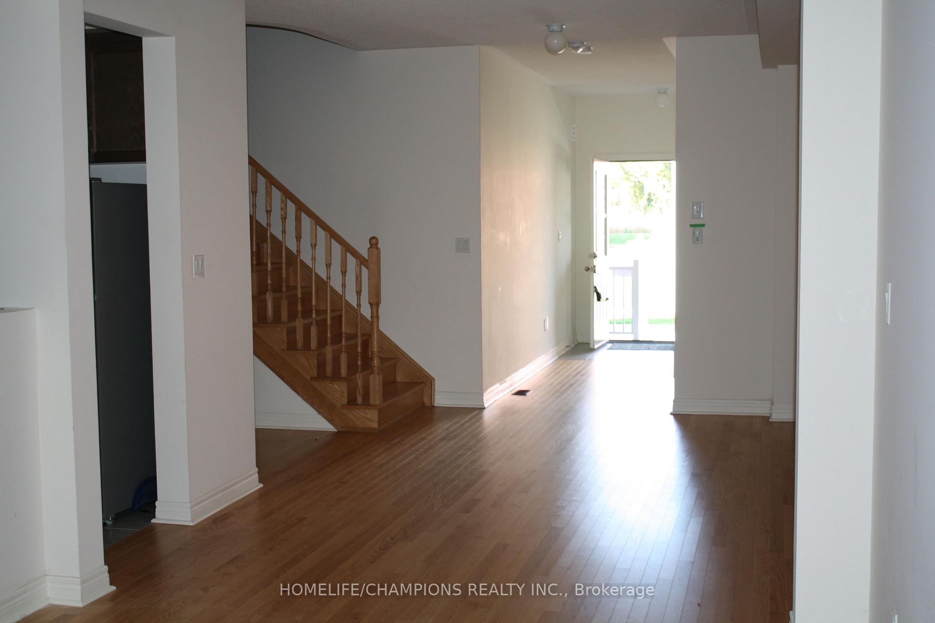 Photo 3 of 1183 Kettering Drive W, Oshawa, Eastdale — HOMEH