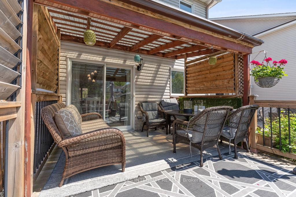 Photo 4 of 68 Whitegate Crescent, Ottawa, Barrhaven - Longfields — HOMEH