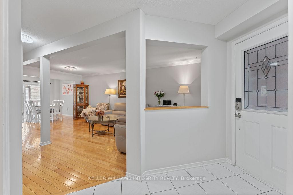 Photo 9 of 68 Whitegate Crescent, Ottawa, Barrhaven - Longfields — HOMEH