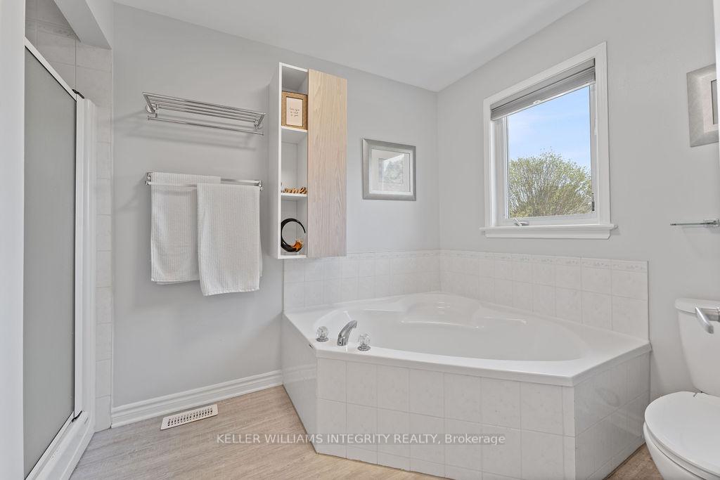Photo 27 of 68 Whitegate Crescent, Ottawa, Barrhaven - Longfields — HOMEH