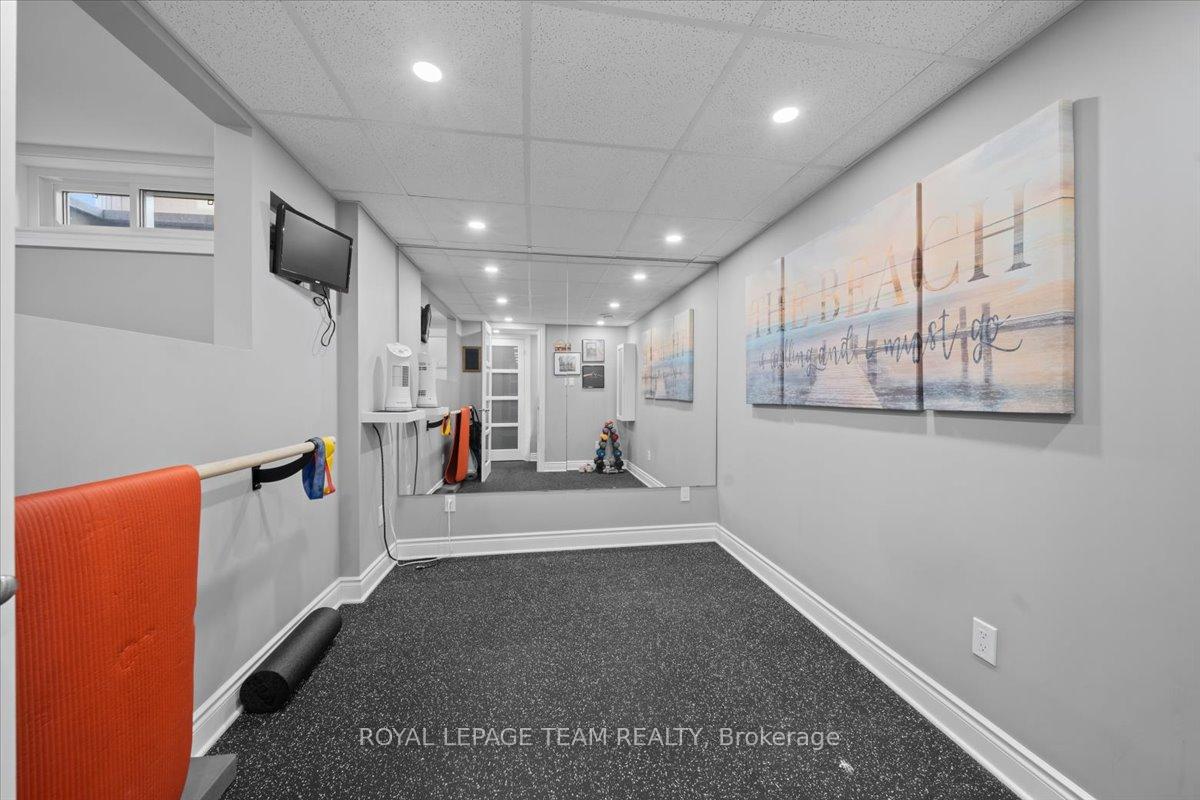 Photo 22 of 1 Peterson Place, Ottawa, Kanata - Katimavik — HOMEH