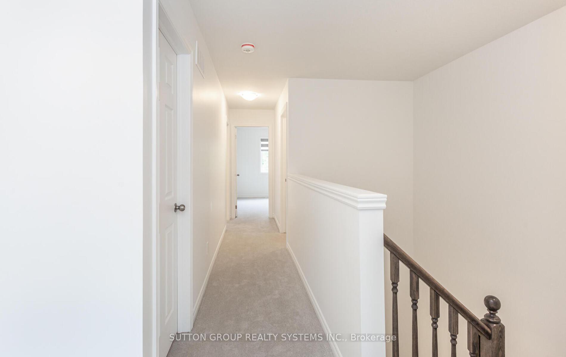 Photo 11 of 109 Woodedge Circle, Kitchener — HOMEH