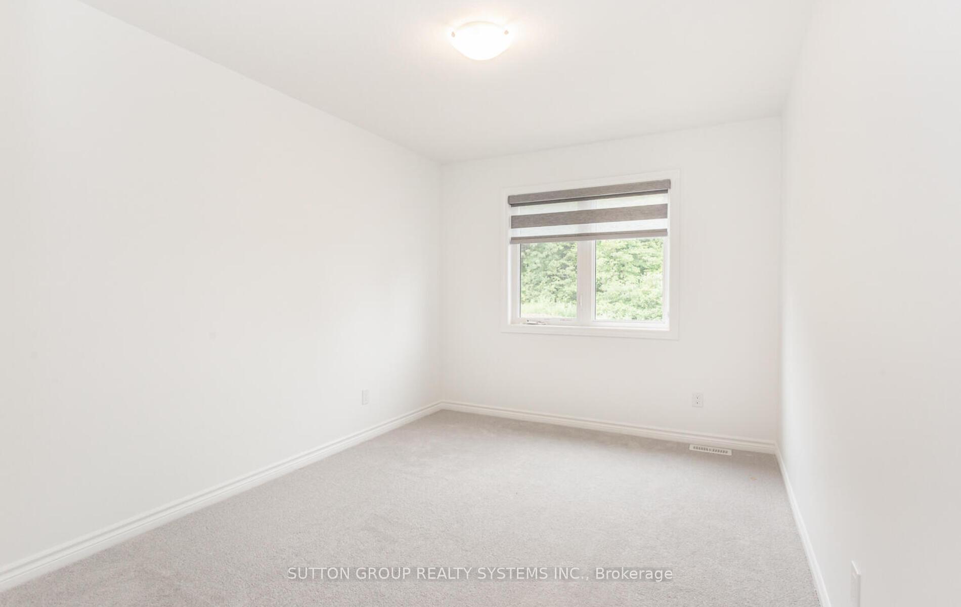 Photo 15 of 109 Woodedge Circle, Kitchener — HOMEH