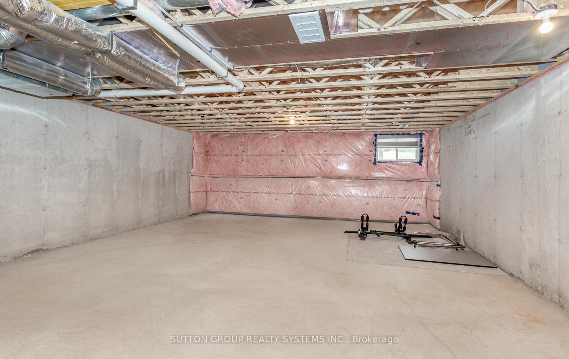 Photo 21 of 109 Woodedge Circle, Kitchener — HOMEH