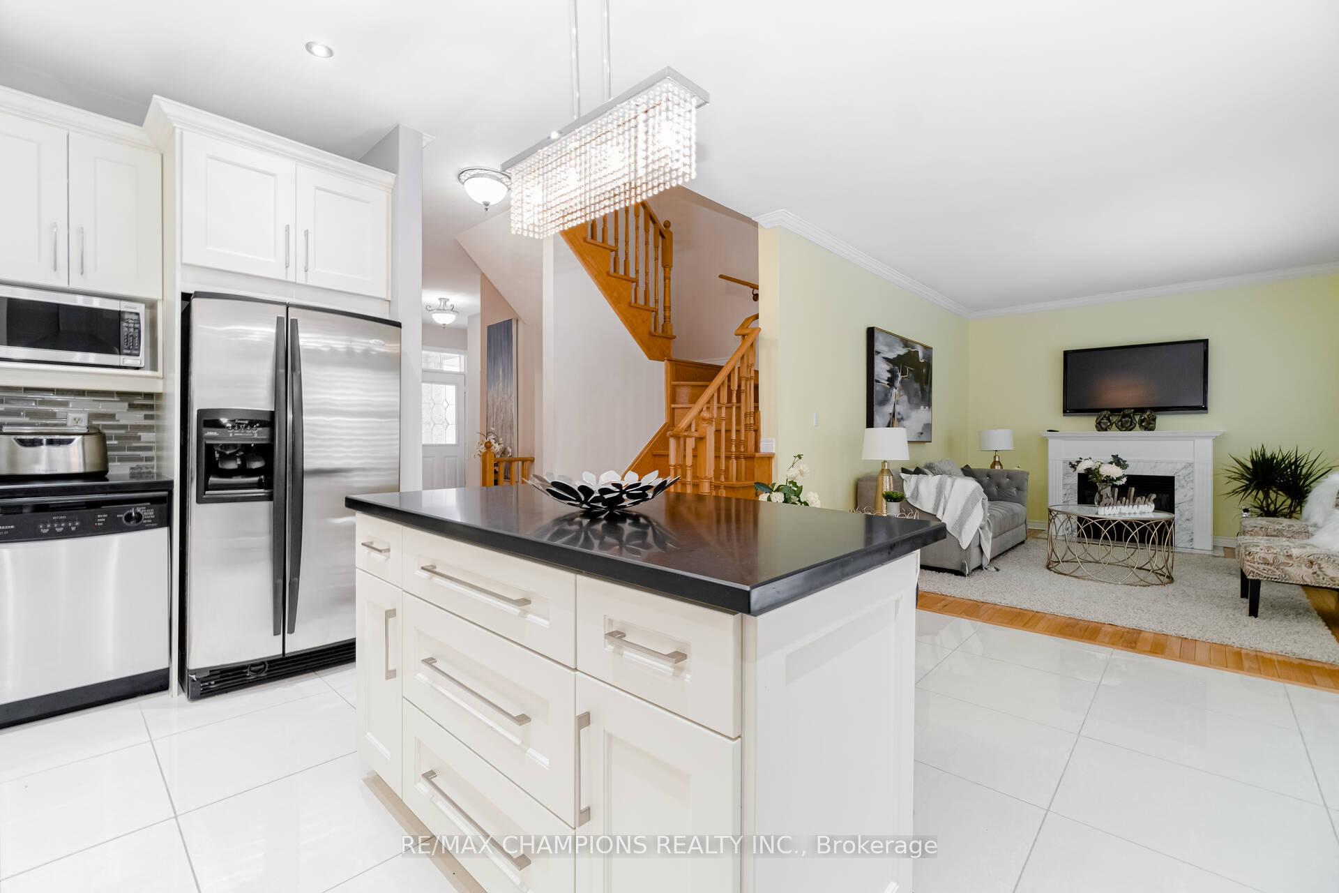 Photo 26 of Unit Upper, 32 Vernet Crescent, Brampton, Vales of Castlemore North — HOMEH