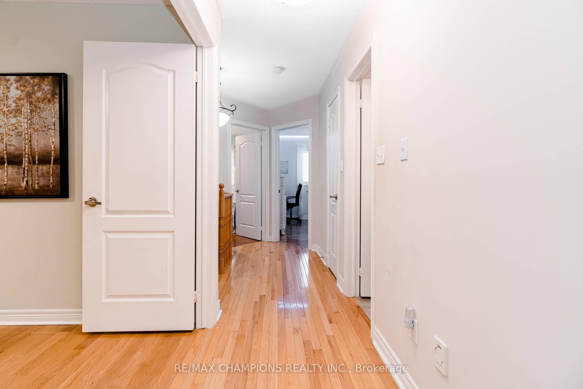 Photo 18 of Unit Upper, 32 Vernet Crescent, Brampton, Vales of Castlemore North — HOMEH