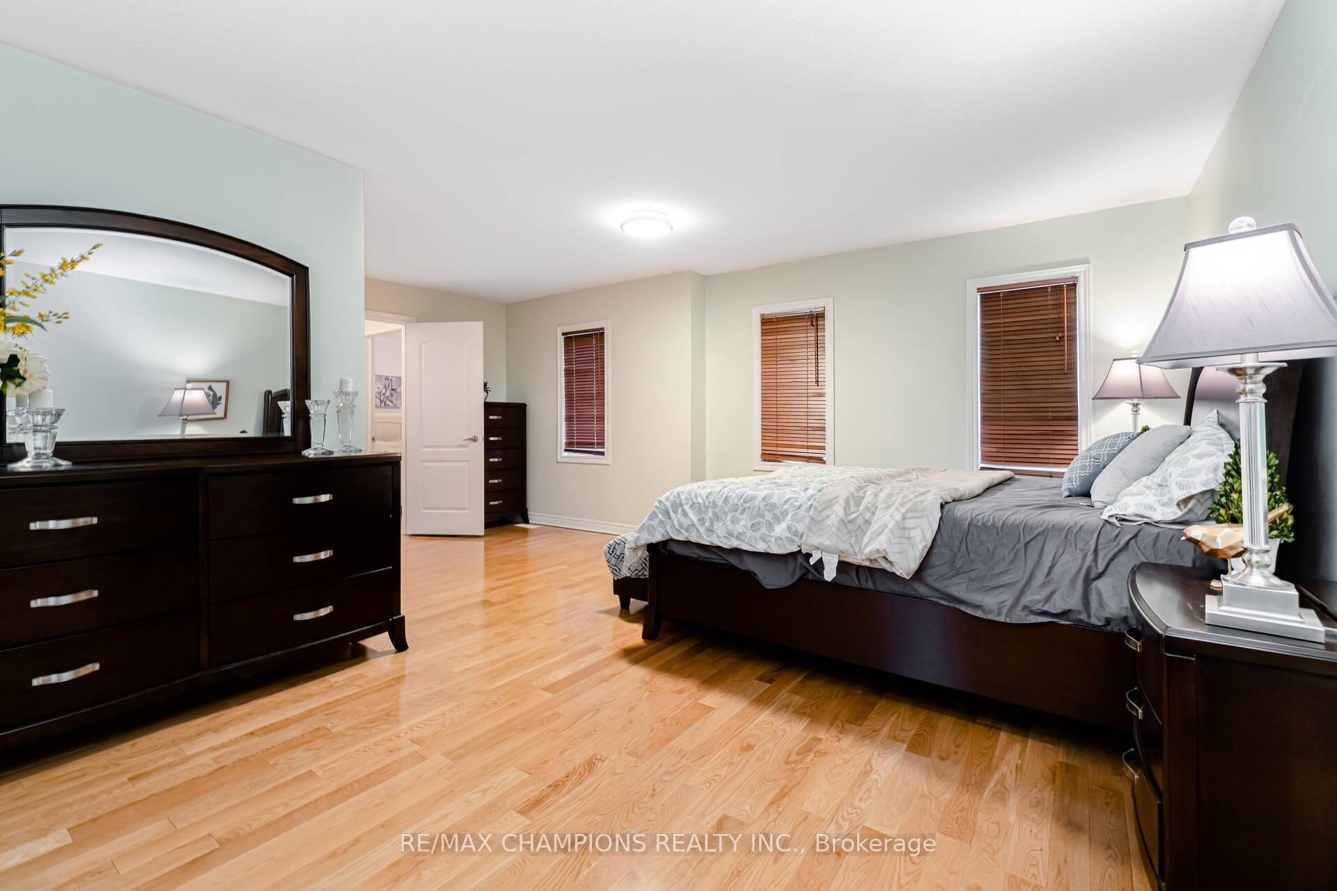 Photo 27 of Unit Upper, 32 Vernet Crescent, Brampton, Vales of Castlemore North — HOMEH