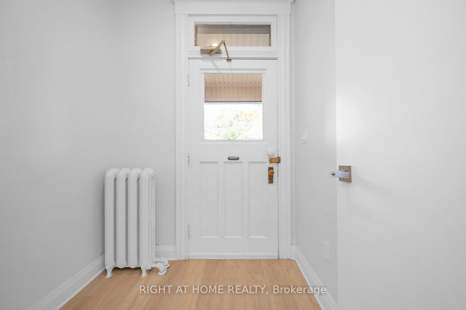 Photo 4 of 72 Dundurn Street N, Hamilton, Strathcona — HOMEH