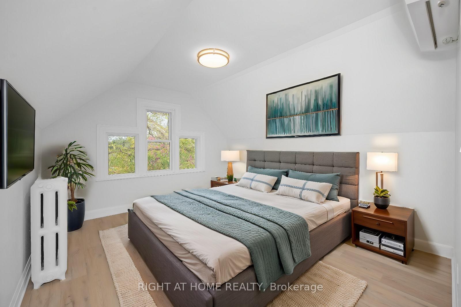 Photo 18 of 72 Dundurn Street N, Hamilton, Strathcona — HOMEH