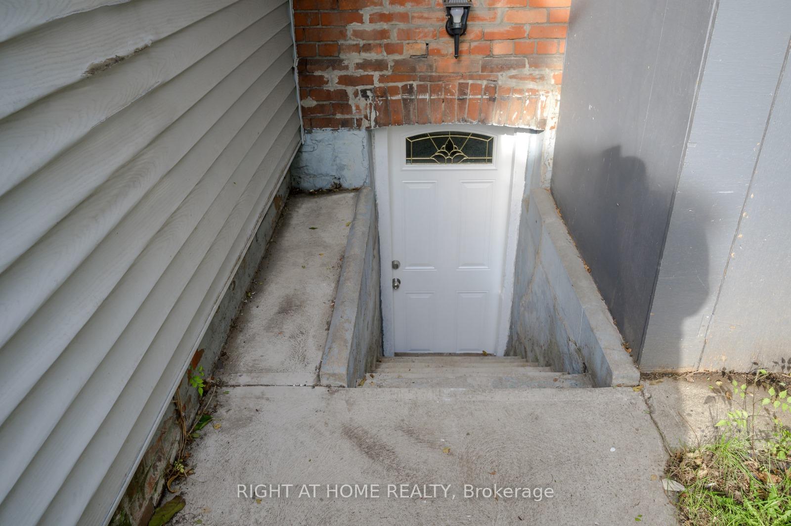 Photo 20 of 72 Dundurn Street N, Hamilton, Strathcona — HOMEH