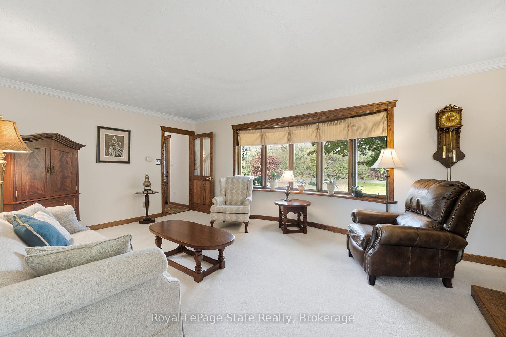 Photo 16 of 685 Robson Road, Hamilton, Rural Flamborough — HOMEH