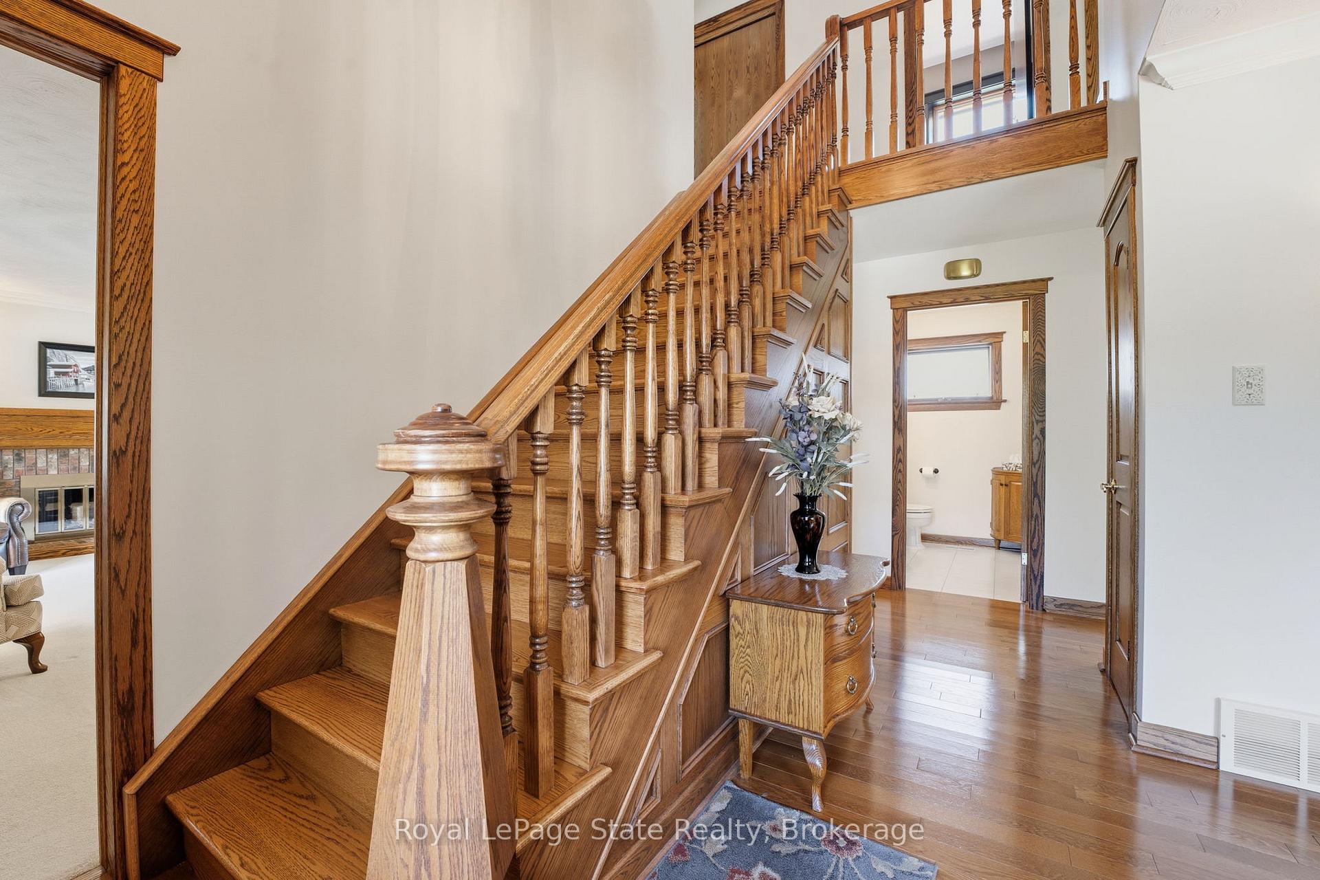 Photo 26 of 685 Robson Road, Hamilton, Rural Flamborough — HOMEH