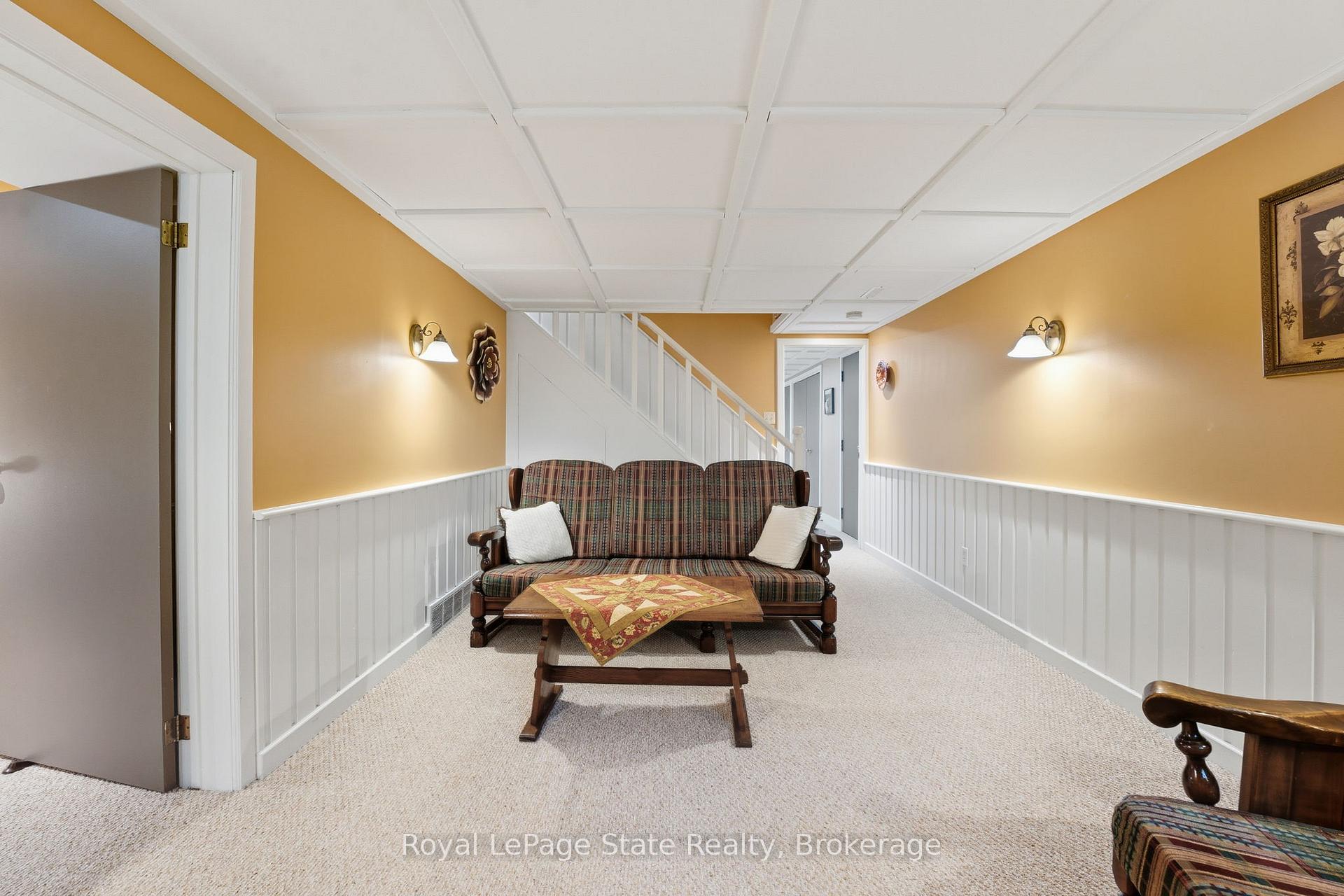 Photo 32 of 685 Robson Road, Hamilton, Rural Flamborough — HOMEH