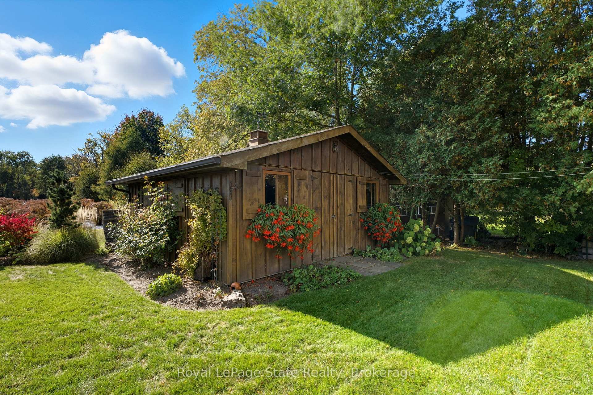 Photo 42 of 685 Robson Road, Hamilton, Rural Flamborough — HOMEH