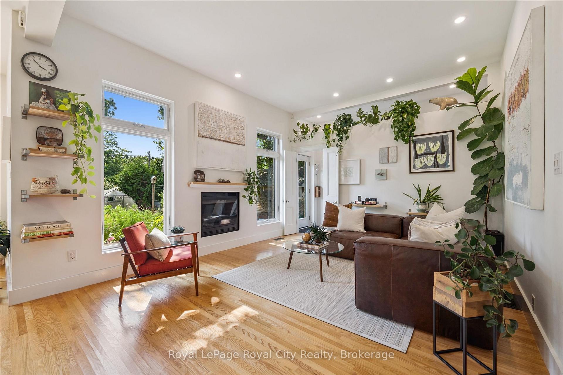 Photo 15 of 192 Glasgow Street N, Guelph, Downtown — HOMEH