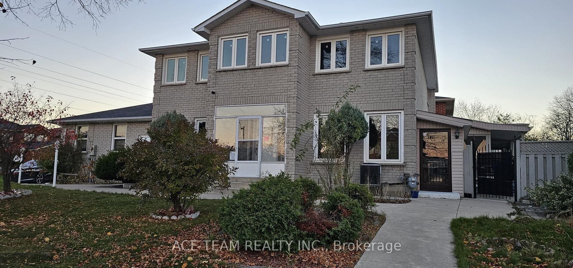 Photo 14 of 18 Scarlett Drive, Brampton, Fletcher's Creek South — HOMEH
