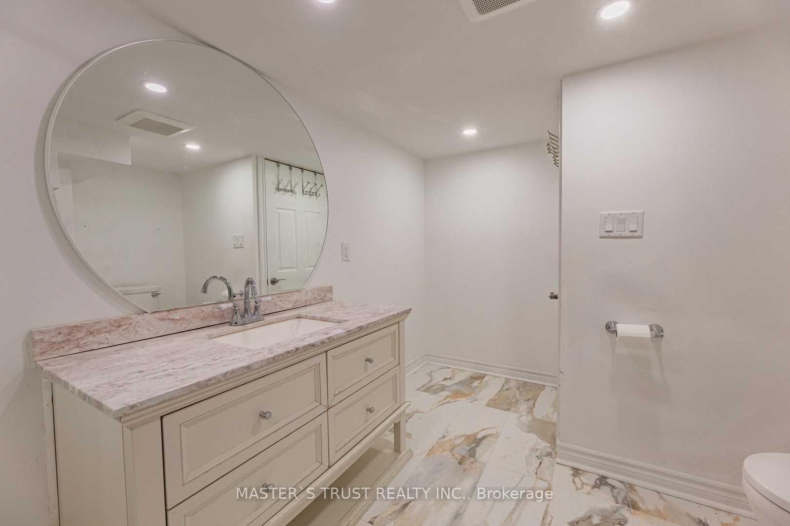 Photo 9 of Unit Bsmt, 233 Shelbourne Drive, Vaughan, Vellore Village — HOMEH