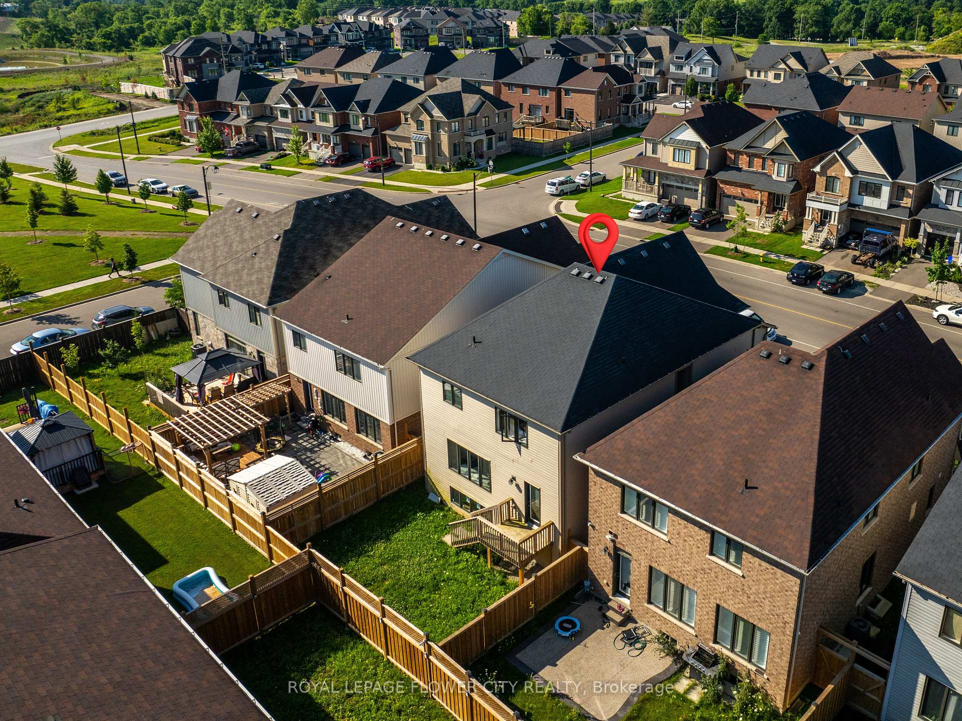 Photo 39 of 20 Arnold Marshall Boulevard, Haldimand — HOMEH