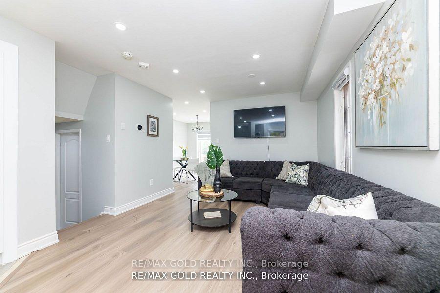 Photo 5 of 19 Thunderbird Trail, Brampton, Sandringham-Wellington — HOMEH