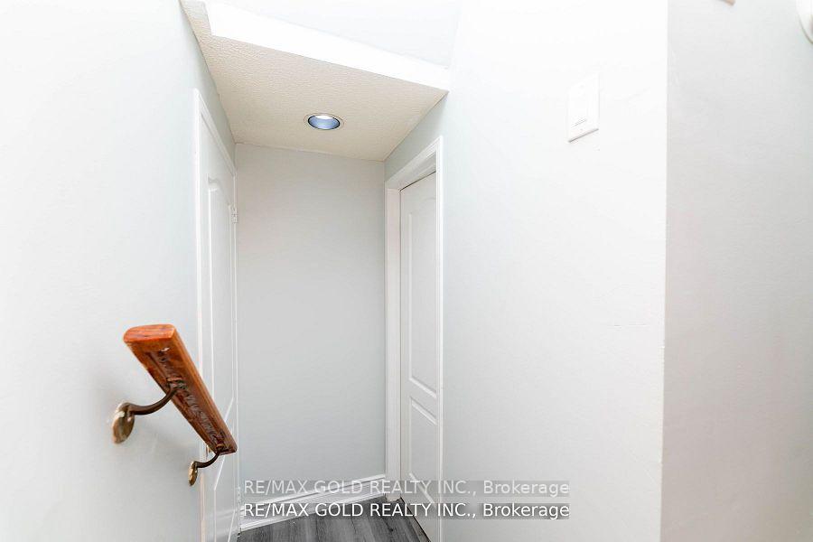 Photo 7 of 19 Thunderbird Trail, Brampton, Sandringham-Wellington — HOMEH
