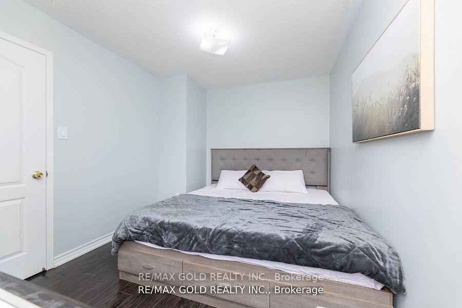 Photo 19 of 19 Thunderbird Trail, Brampton, Sandringham-Wellington — HOMEH