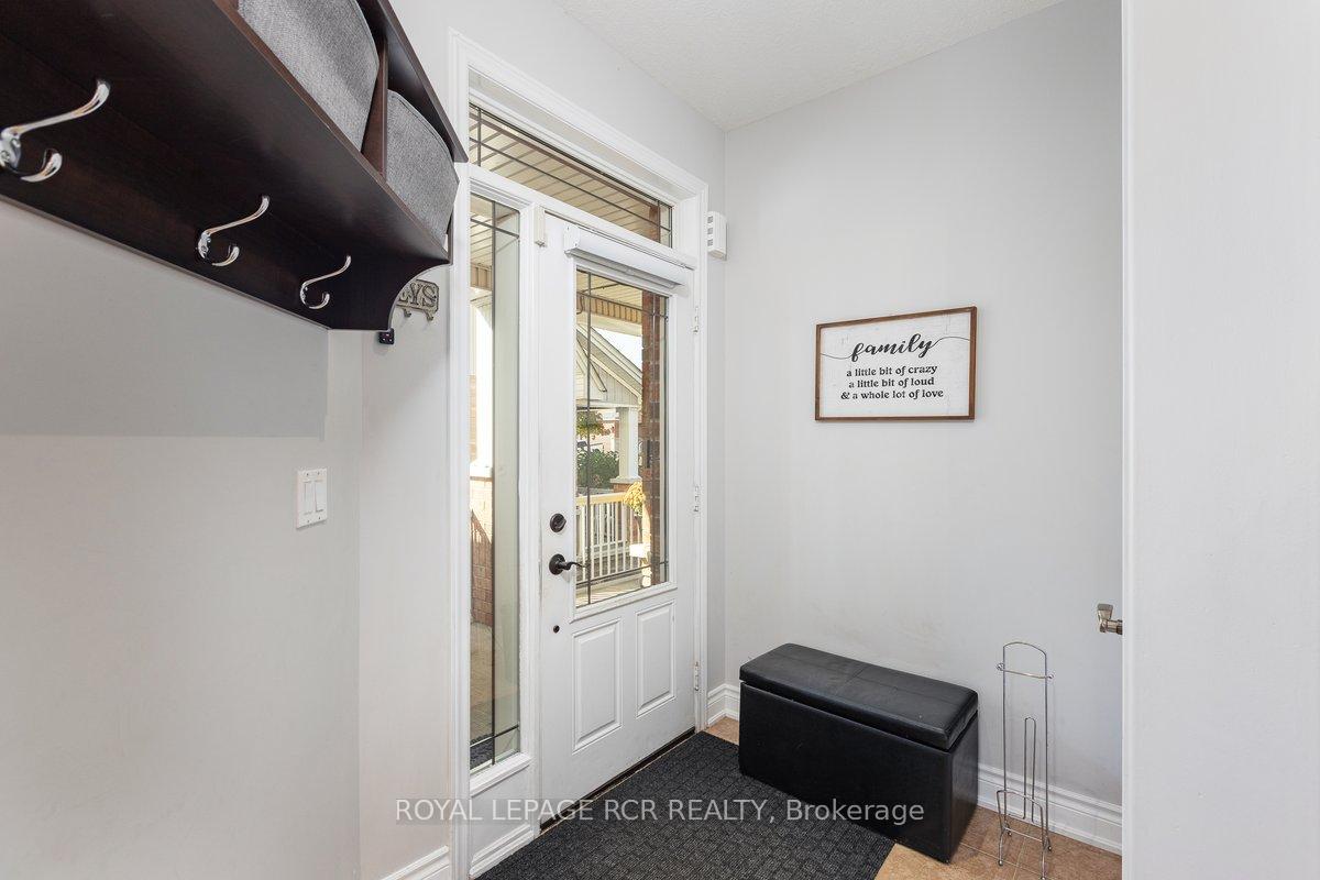 Photo 5 of 1813 Lamstone Street, Innisfil, Alcona — HOMEH