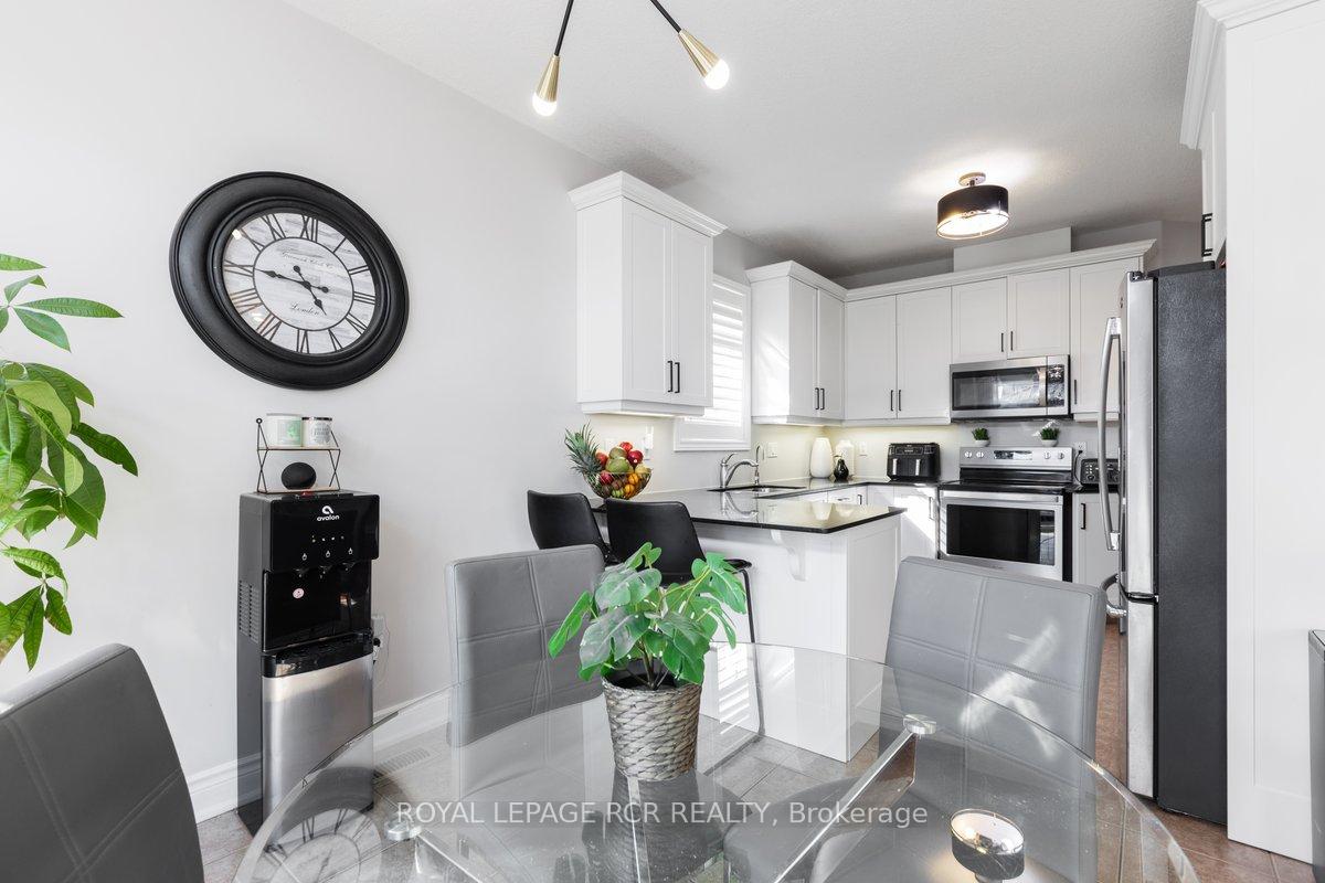 Photo 10 of 1813 Lamstone Street, Innisfil, Alcona — HOMEH