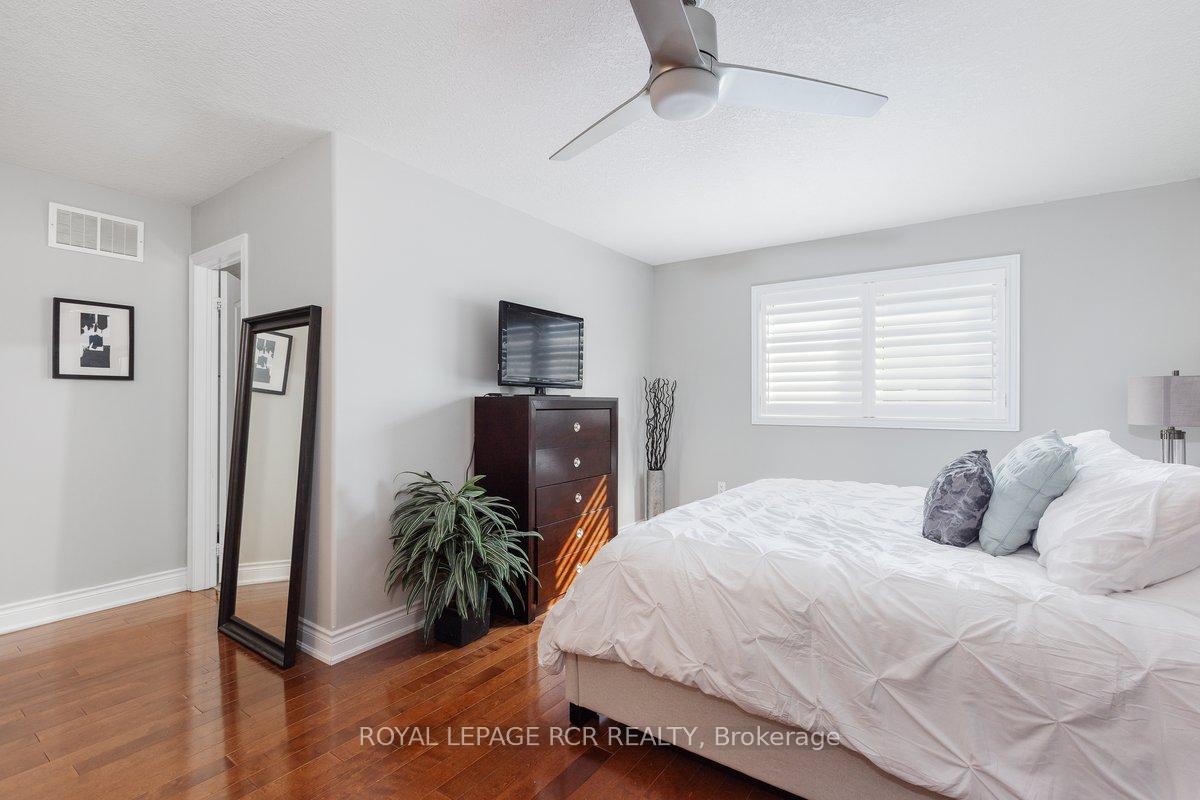 Photo 16 of 1813 Lamstone Street, Innisfil, Alcona — HOMEH