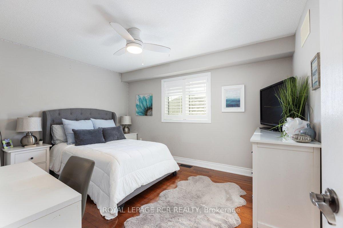Photo 18 of 1813 Lamstone Street, Innisfil, Alcona — HOMEH