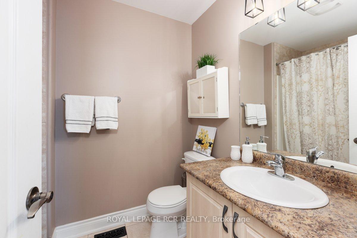 Photo 19 of 1813 Lamstone Street, Innisfil, Alcona — HOMEH