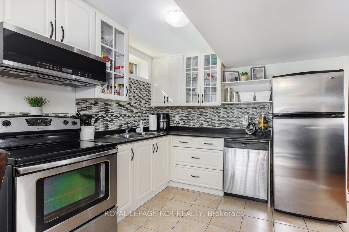 Photo 31 of 1813 Lamstone Street, Innisfil, Alcona — HOMEH