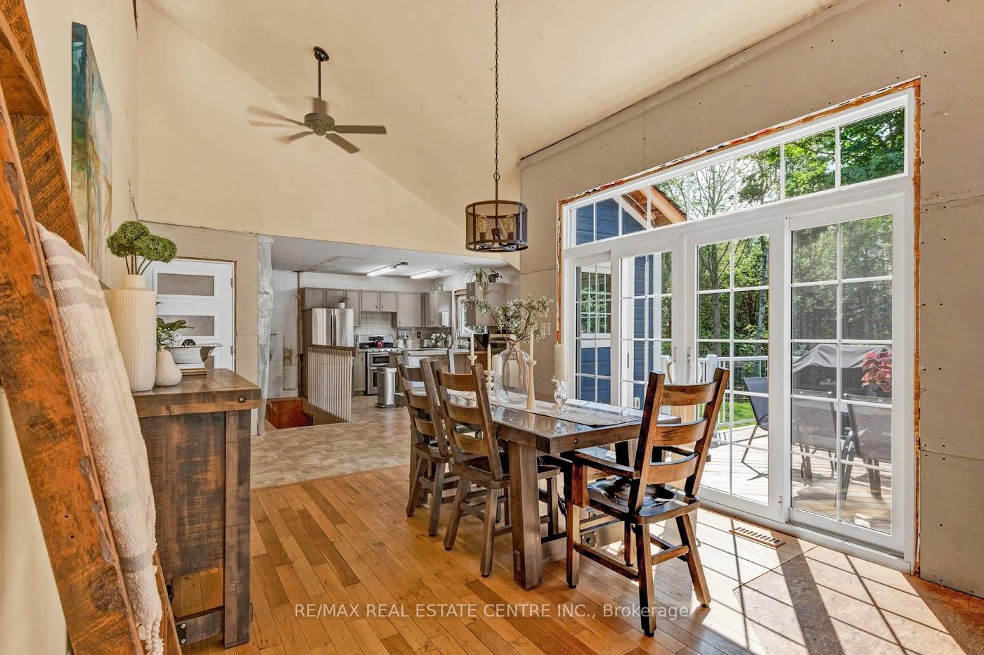Photo 6 of 126 Maple Court, Shelburne — HOMEH