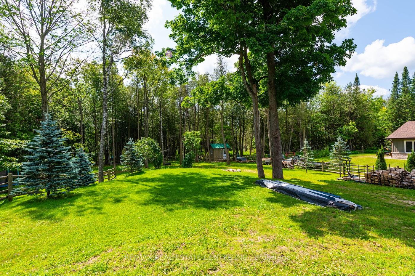 Photo 16 of 126 Maple Court, Shelburne — HOMEH