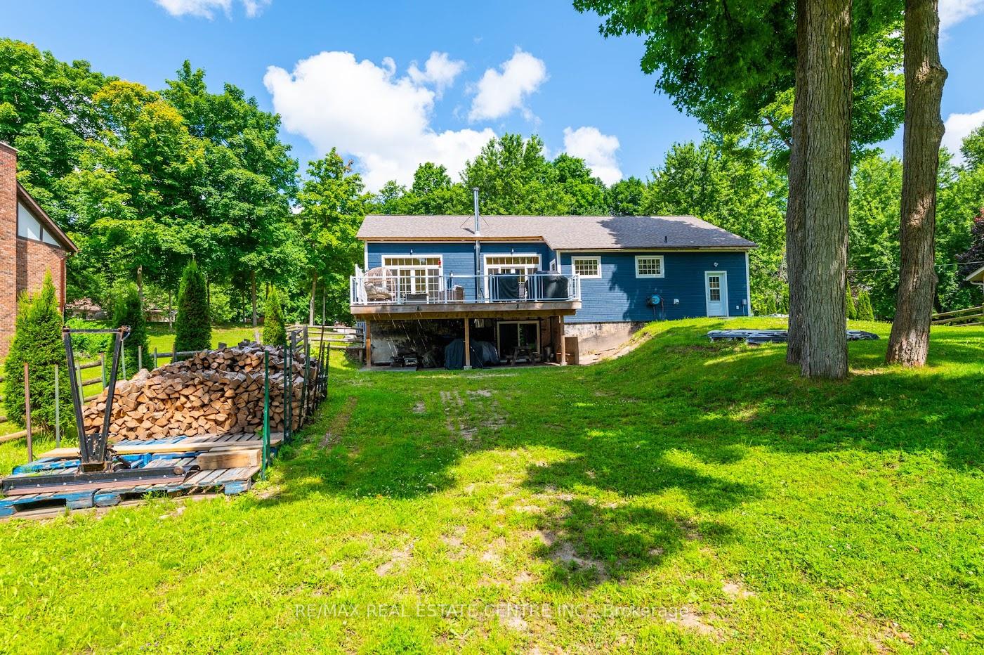 Photo 18 of 126 Maple Court, Shelburne — HOMEH